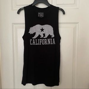 Modern Lux "California" Tee Size XS